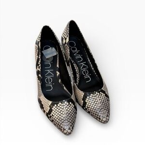 Calvin Klein Snake Print Pointed Toe Block Heel Pumps Size 7
